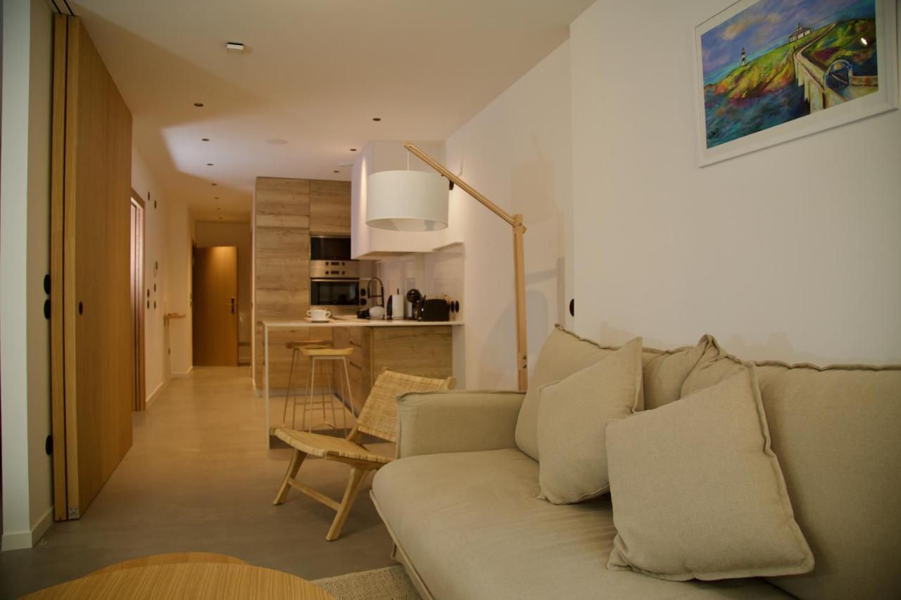 Suite 202 - 1 Bedroom Suite In Amando Perez Suites Рибадео Экстерьер фото